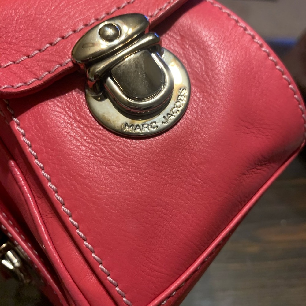 SOLD. Marc Jacobs $950 Italy Pink Slouchy Hobo Bag purse - Picture 12 of 12